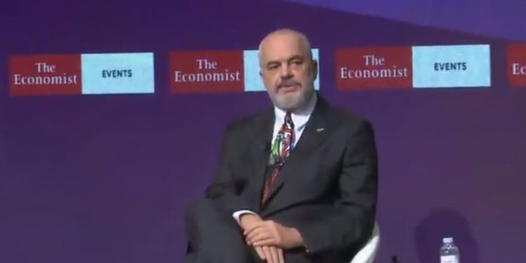 Rama flet nga Greqia: Ka një lloj mallkimi. Kur ne ishim në formë jo të mirë ata s’uleshin në tryezë, ndërsa tani që ne jemi mirë, ata janë keq