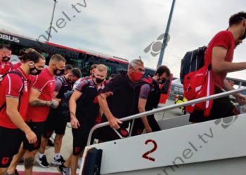 Fotot/ Kombëtarja niset drejt Bjellorusisë