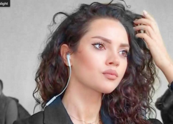 “Vdeksha unë për ty”, njihuni me gazetaren simpatike që nxorri Ramën nga skenari (FOTO)