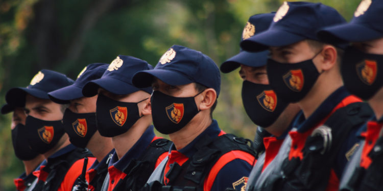 23 meshkuj dhe vetëm 2 femra, njihuni me “Shqiponjat” e Gjirokastrës (FOTO)