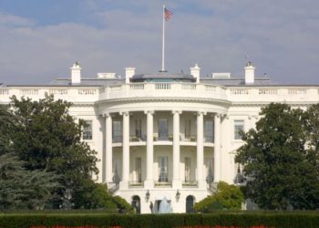 SHBA/ Arrestohet gruaja e dyshuar për dërgimin e një letre me helm për presidentin Trump