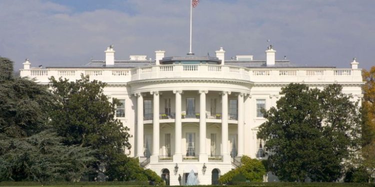 SHBA/ Arrestohet gruaja e dyshuar për dërgimin e një letre me helm për presidentin Trump