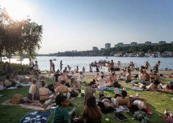 I dërguari i OBSH-së për COVID-19: Pse të gjitha vendet duhet të ndjekin modelin suedez