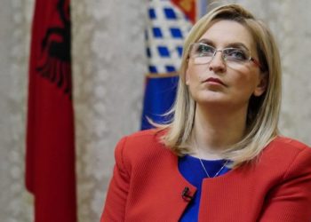 Kryetarja e Bashkisë Shkodër preket nga Covid 19