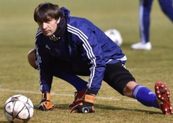 E rrallë, Ukraina e përfshin 45-vjeçarin për ndeshjen kundër Francës