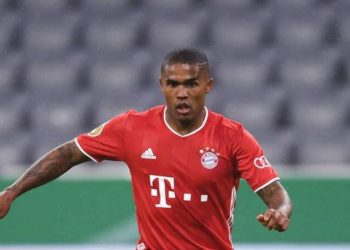 Douglas Costa: Ronaldo më i mirë se Lewandowski