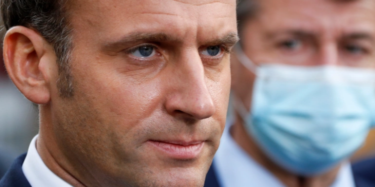 Tërhiqet Macron: “E kuptoj tronditjen e muslimanëve për karikaturat e profetit Muhamed”