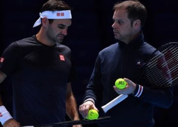 Trajneri i Federer zbulon datën e rikthimit në fushë të tenistit zviceran