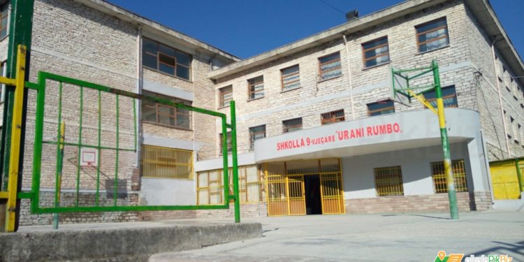 Dy raste të reja me Covid në shkollat e Gjirokastrës