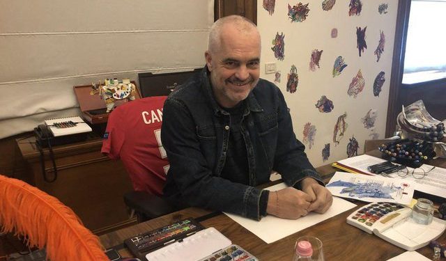 Aktori i njohur francez anashkalon pyetjen për Macron, flet për simpatinë ndaj Edi Ramës