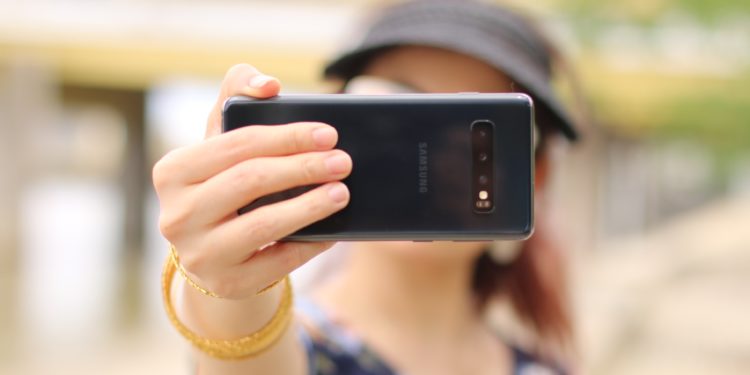 Këto gjëra duhet t’i kesh parasysh përpara se të shkrepësh një selfie