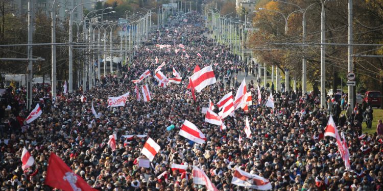 Bjellorusi/ Mbi 100 të arrestuar në marshimin kundër Lukashenkos