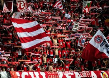 Bayern, ja plani i Rummenigge për të rikthyer tifozët në stadium