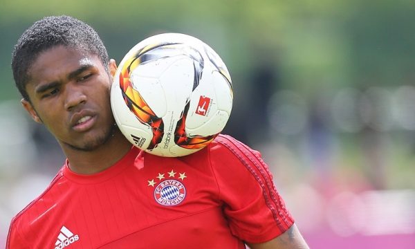 Zyrtare: Douglas Costa kthehet në Bayern