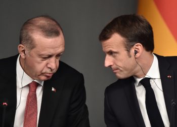 Luftë e ftohtë? Erdogan thirrje të bojkotohen produktet franceze: Macron të vizitojë trurin