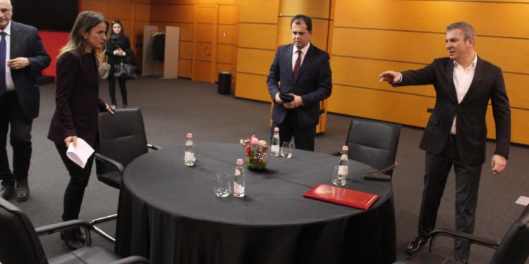 Kodi Zgjedhor/ Gjiknuri i përgjigjet Bylykbashit për modelin italian