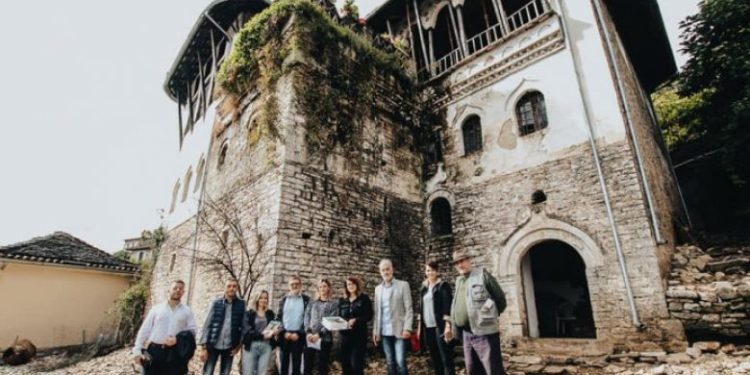 Banesa Kikino, e para në Gjirokastër që i festohet viti i lindjes