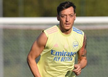 Ozil kërkohet në SHBA – lexo