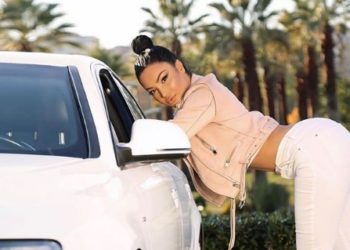 Postoi video në vaskë, modelja shqiptare “bombardohet” nga fansat: Ke humbur kot për pornostare