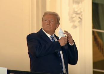 Trump me Covid heq maskën në Shtëpinë e Bardhë, mjekët ‘gati të vjellin’