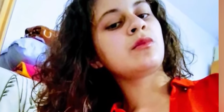 Zhduket pa asnjë gjurmë vajza 22-vjeçare, nëna apelon për ndihmë: Kam frikë se mos e kanë shitur