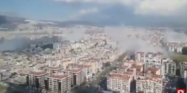 Pamje apokaliptike nga tërmeti 6.8 ballësh në Turqi (VIDEO)