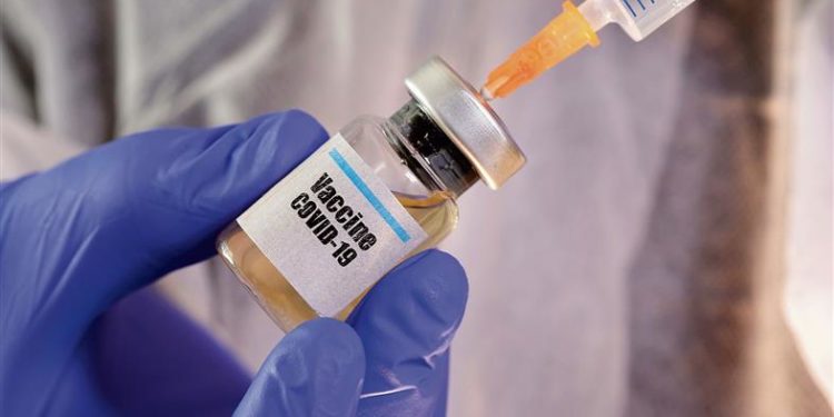 Sondazhi: Shumica e shqiptarëve janë kundër marrjes së vaksinës ndaj Covid-19