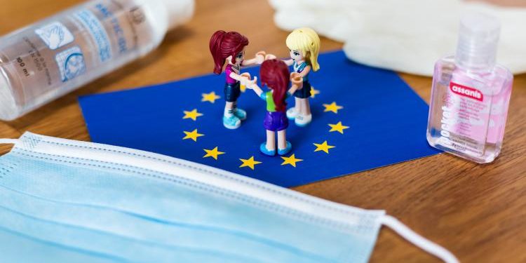 OBSH: Europa është aktualisht epiqendër e COVID-19