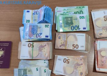 Bllokohen 20 mijë euro në Kakavijë, nisin hetimet për 50-vjeçarin nga Saranda