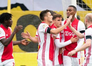 Video, Ajax vendos rekord, fiton 13 me 0