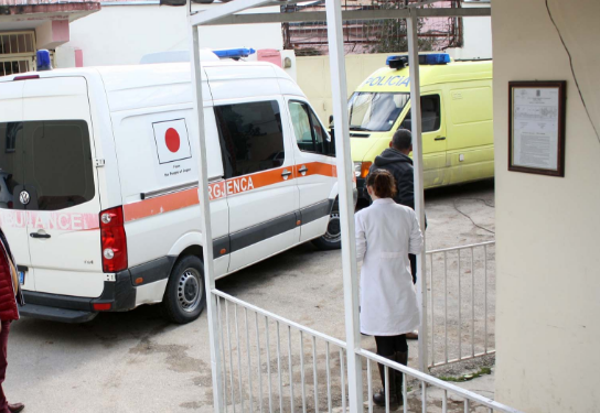 Mbyllet qendra Shëndetësore në Sarandë, mjekja rezulton pozitive me COVID