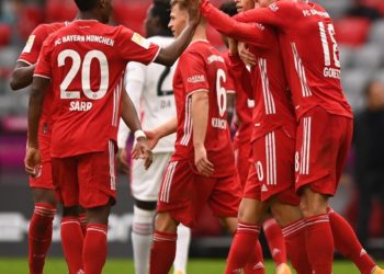 Video, Bayerni i pandalshëm, Lewa tjetër hat-trick