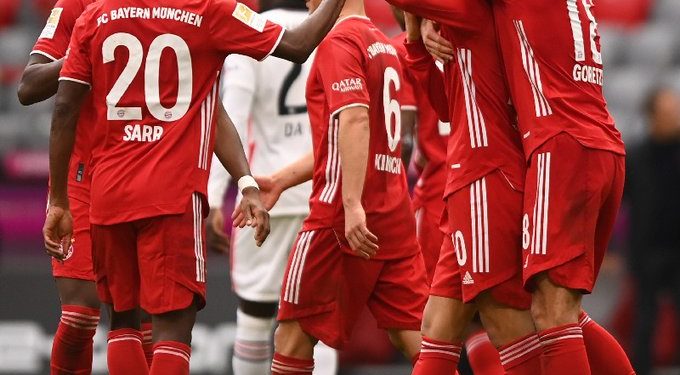 Video, Bayerni i pandalshëm, Lewa tjetër hat-trick