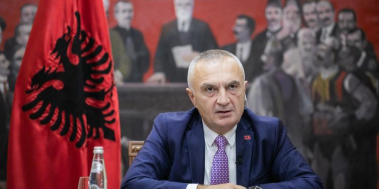 Paralajmërimi i Metës: Kur na vjen hasmi te dera, na këndojnë pushkët në kulla