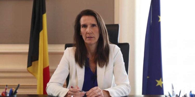 Shtrohet në terapi intensive ministrja e Jashtme e Belgjikës pasi u konfirmua me COVID-19