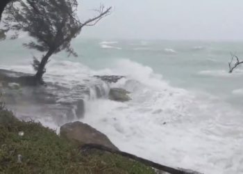 Paralamërohet goditja e brigjeve të SHBA-së nga uragani i fuqishëm Delta