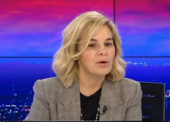 Monika Kryemadhi: Partitë politike e njerëzit ndryshojnë, dhe unë u bëra bionde!