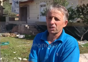 ‘Çmenduri’ në Ksamil, një person blen rrugën e lagjes, izolohen disa familje (VIDEO)