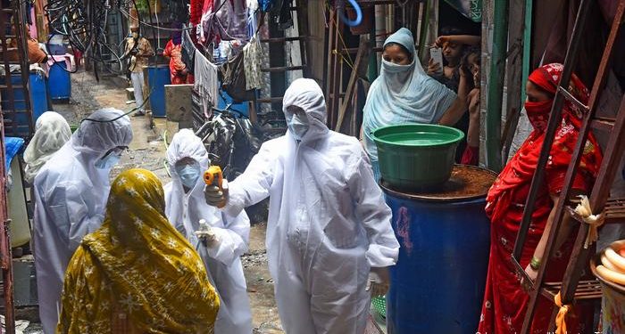 74,383 raste të reja me COVID-19 në Indi, e kalon numrin e 7 milionë të infektuarve