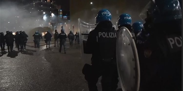 Itali/ Shpërthejnë protestat e dhunshme kundër masave të reja ndaj pandemisë