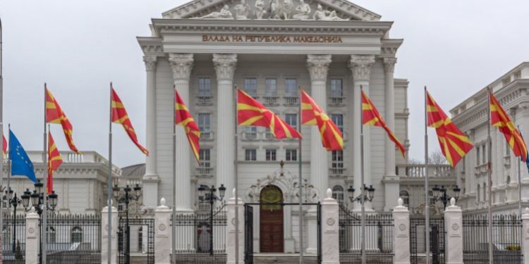 Ekspertët e ekonomisë për situatën e krijuar nga COVID-19: Shkalla e varfërisë po rritet në Maqedoninë e Veriut