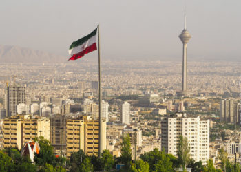 Irani për luftën mes Armenisë dhe Azerbajxhanit: Nuk do të qëndrojmë duarkryq