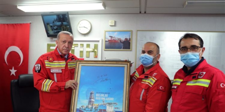 Zbulime të reja gazi në Detin e Zi, Erdogan: Ky është burimi më i madh i identifikuar