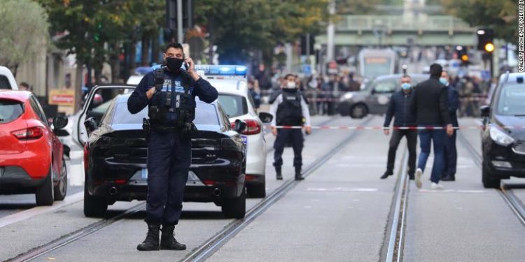 Bashkimi Europian dhe SHBA-ja dënojnë sulmin në Nicë