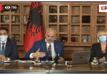 Rama jep lajmin e mirë për fermerët: Nga viti tjetër ulim çmimin e karburantit, naftë falas me kartë