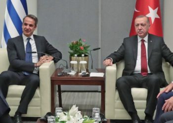 Mitsotakis i kërkon Erdoganit që të mbyllë rrugën e krizës