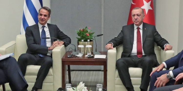 Mitsotakis i kërkon Erdoganit që të mbyllë rrugën e krizës