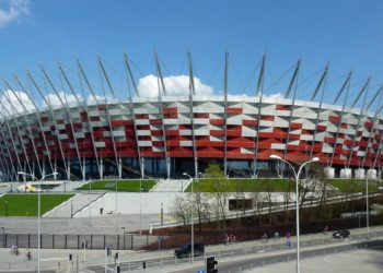 Polonia po hap spital për pacientët me COVID-19 në stadiumin kombëtar