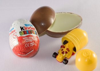 Po ti, a e di pse kutia e Kinder Suprizë është e verdhë?