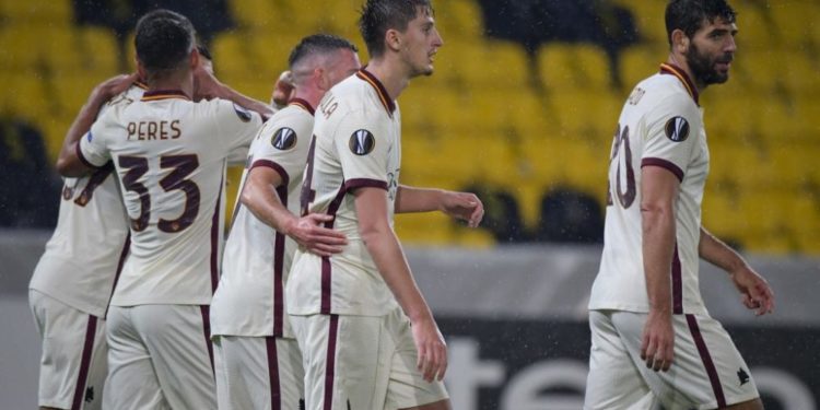 Kumbulla shënon golin e parë dhe i jep fitoren Romës